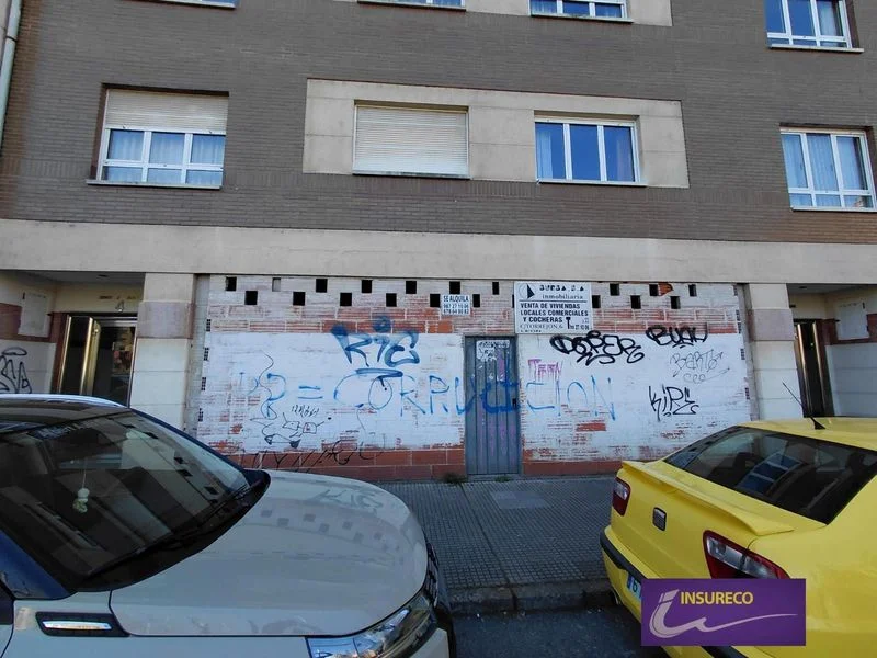 Versatile 164 m² commercial premises