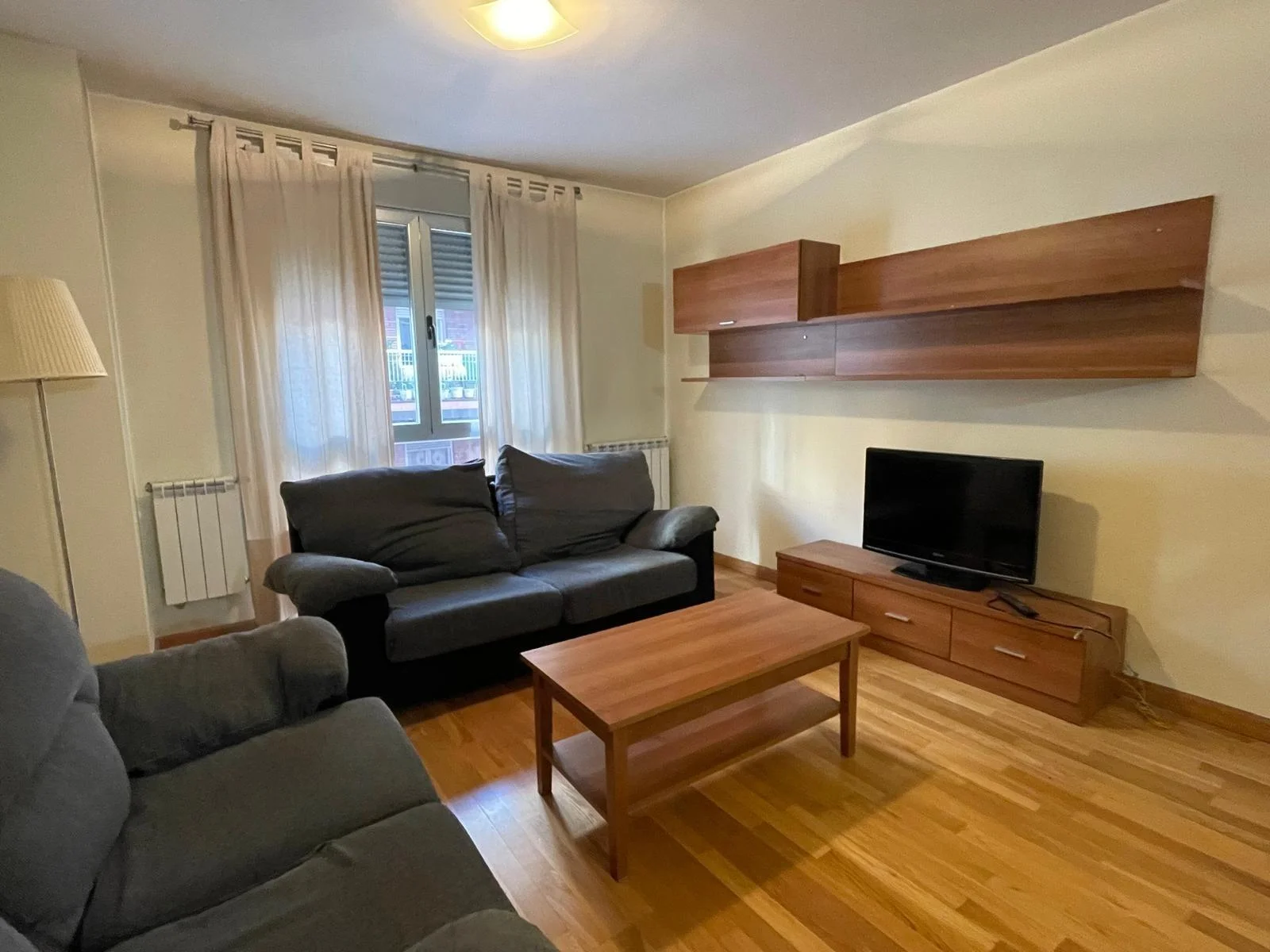 New central apartment, two bathrooms