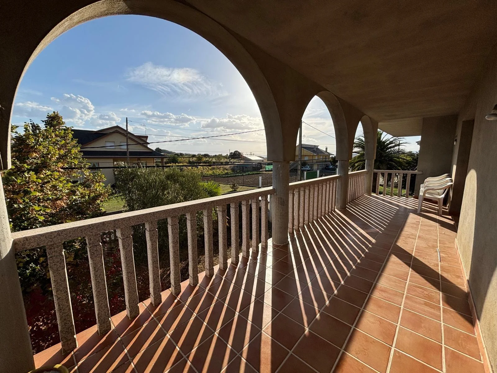 Spacious chalet with 1,000 m² plot