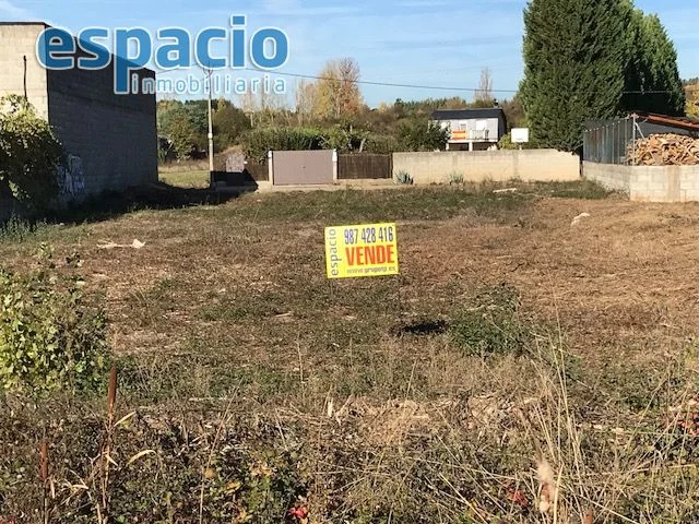 Rural plot near Ponferrada, 1,955 m²