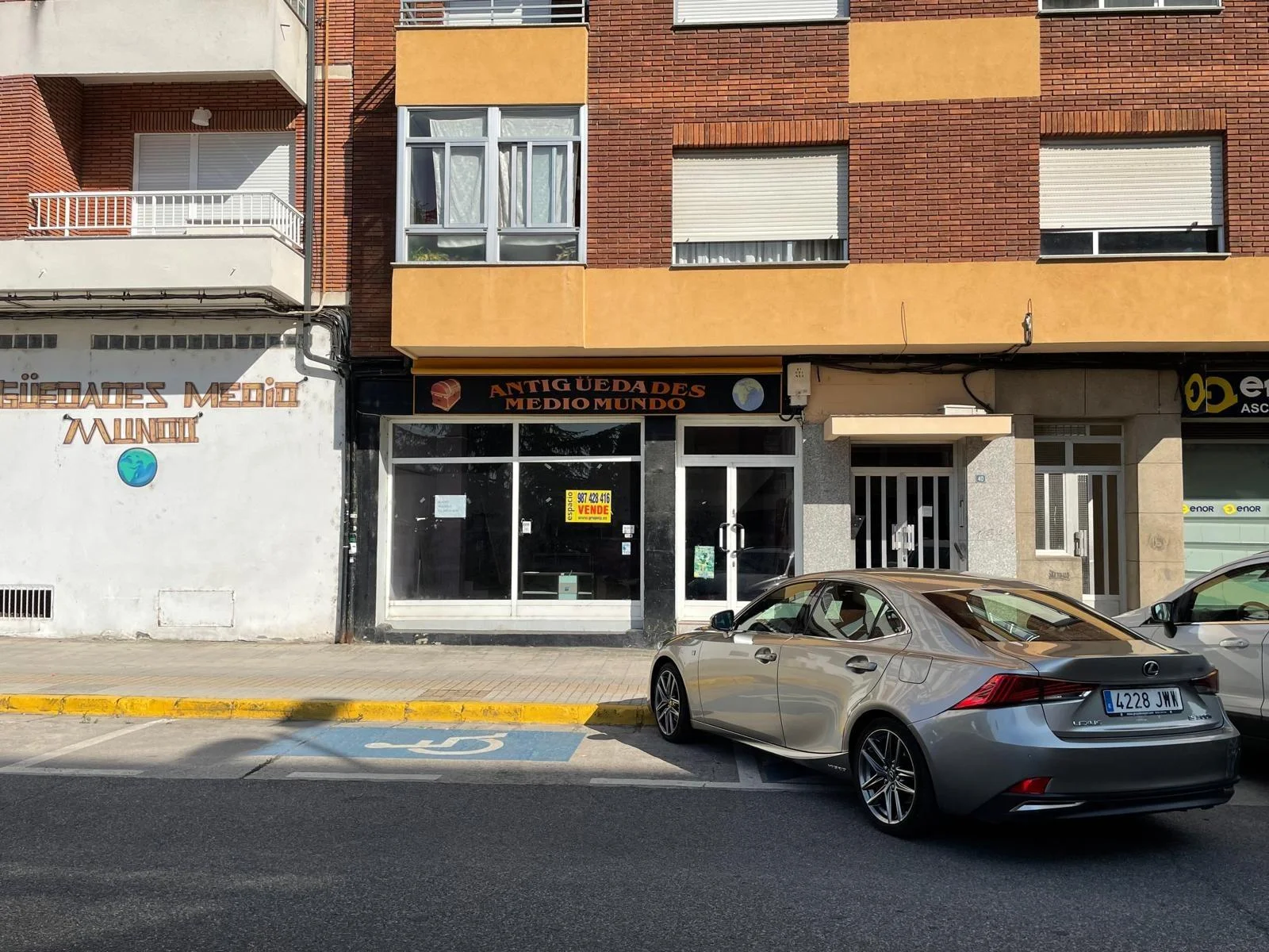 Local comercial reformado en Ponferrada