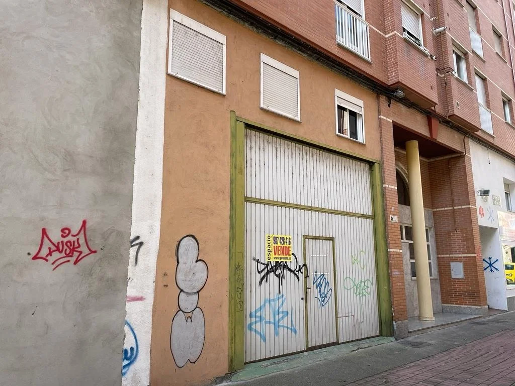 Local comercial reformado en Navaliegos