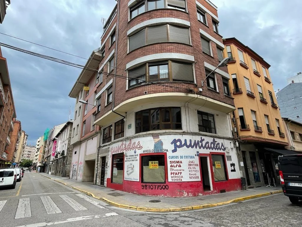 Local comercial reformado en Centro