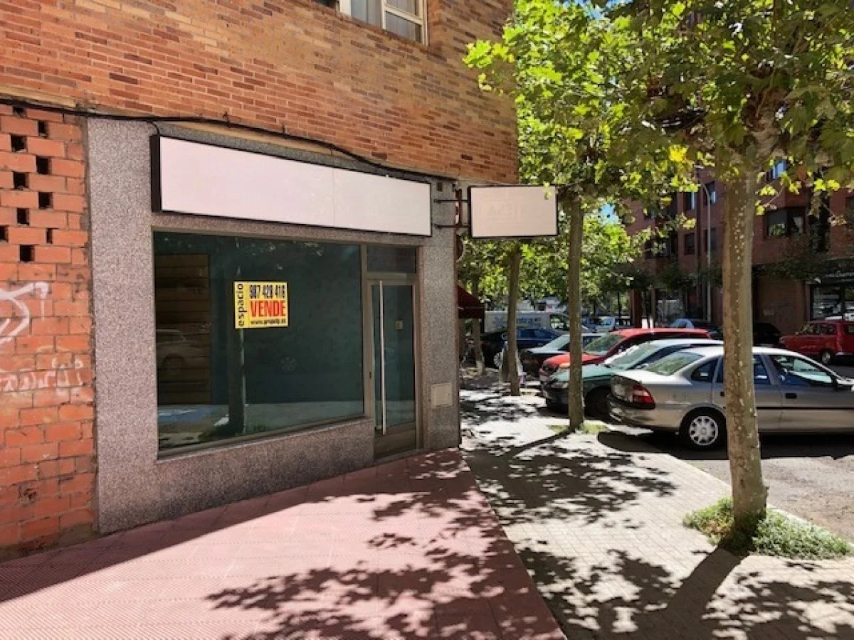 Local comercial reformado en Ponferrada