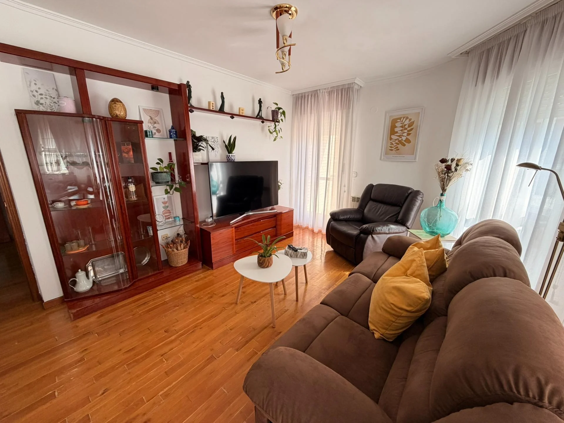 Bright Ponferrada flat, 3 bedrooms