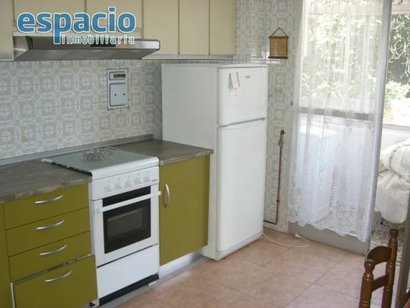 Central Ponferrada Flat, Four Bedrooms
