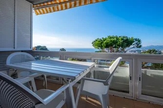 Sea-view Platja d’Aro flat, 2 bedrooms