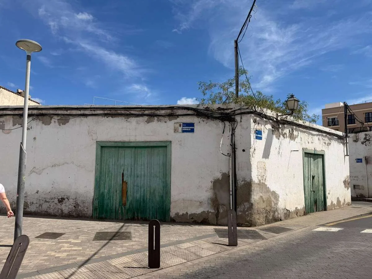 Solar urbano para desarrollo en Arrecife centro