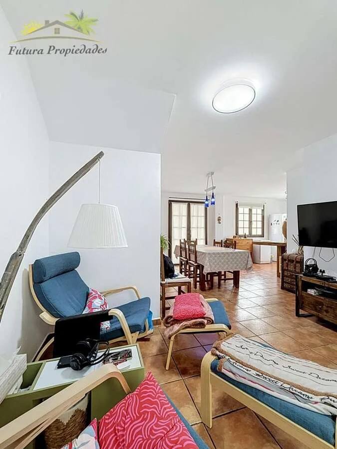 Sea-view apartment near Arrieta coast