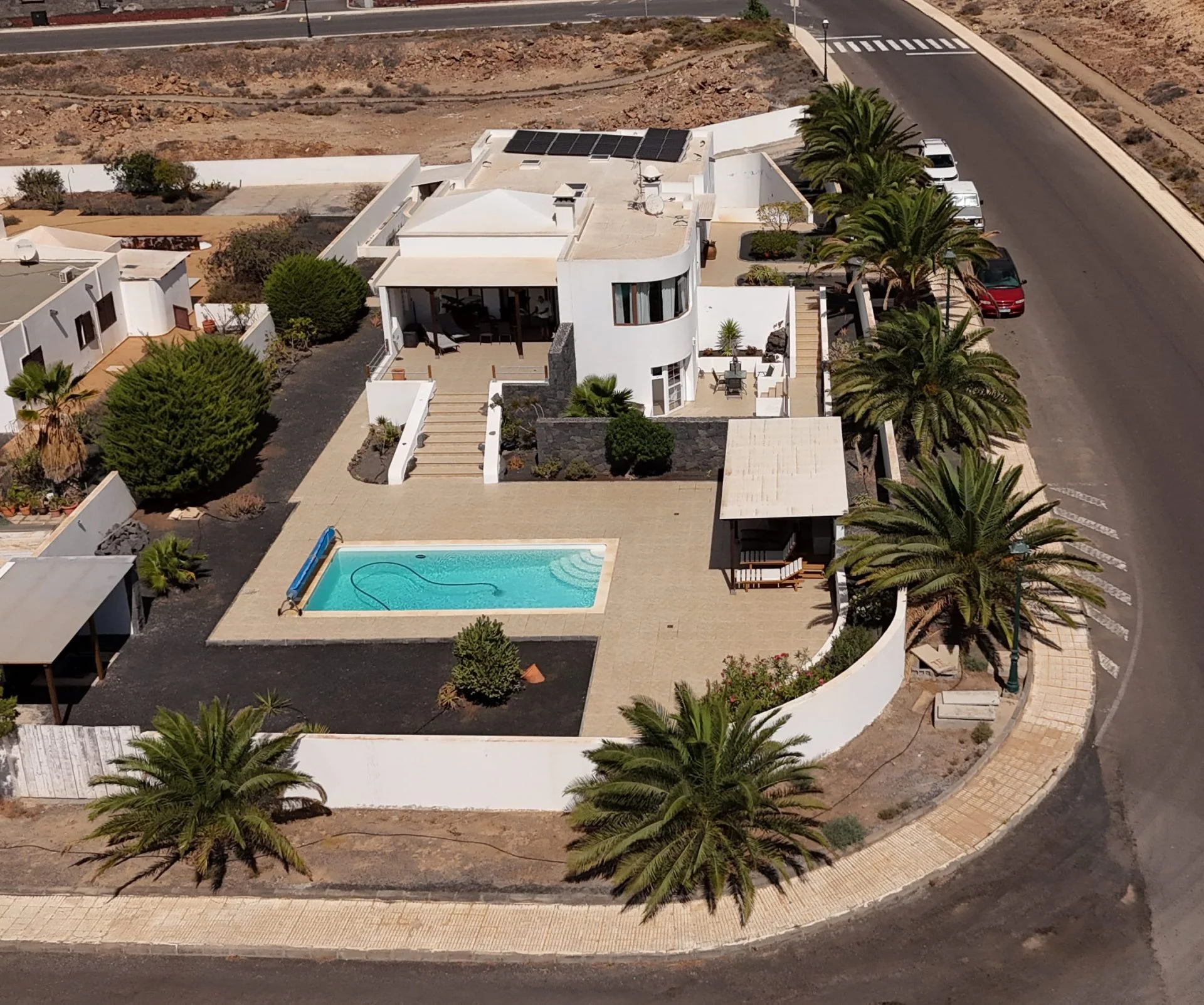 Villa en Costa Teguise con seis dormitorios