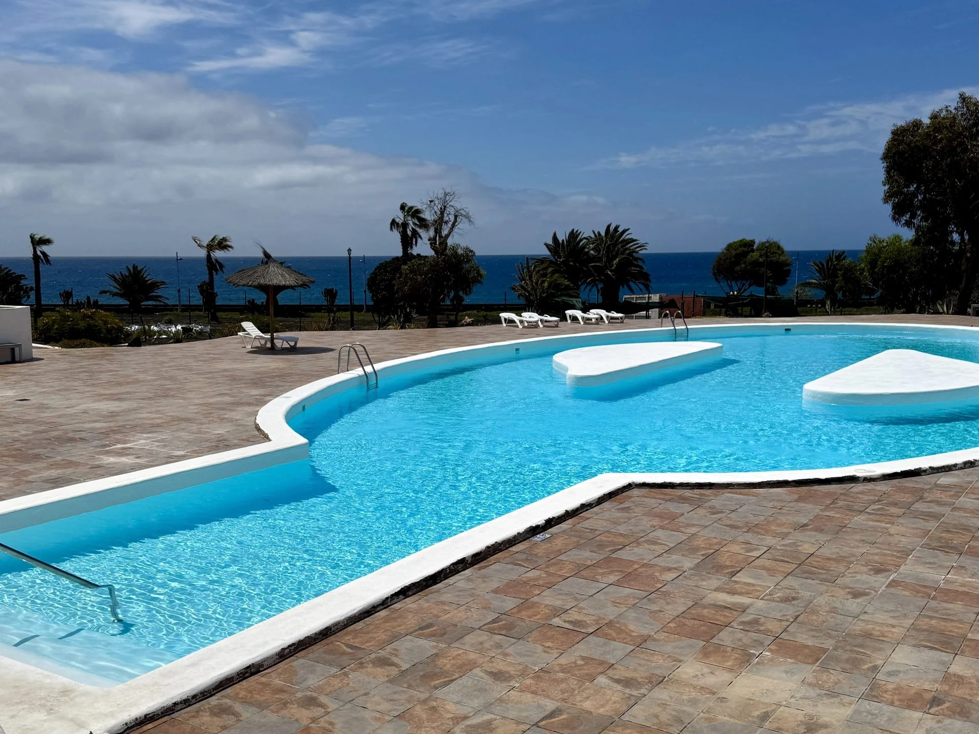 Apartamento con vistas al mar para reformar
