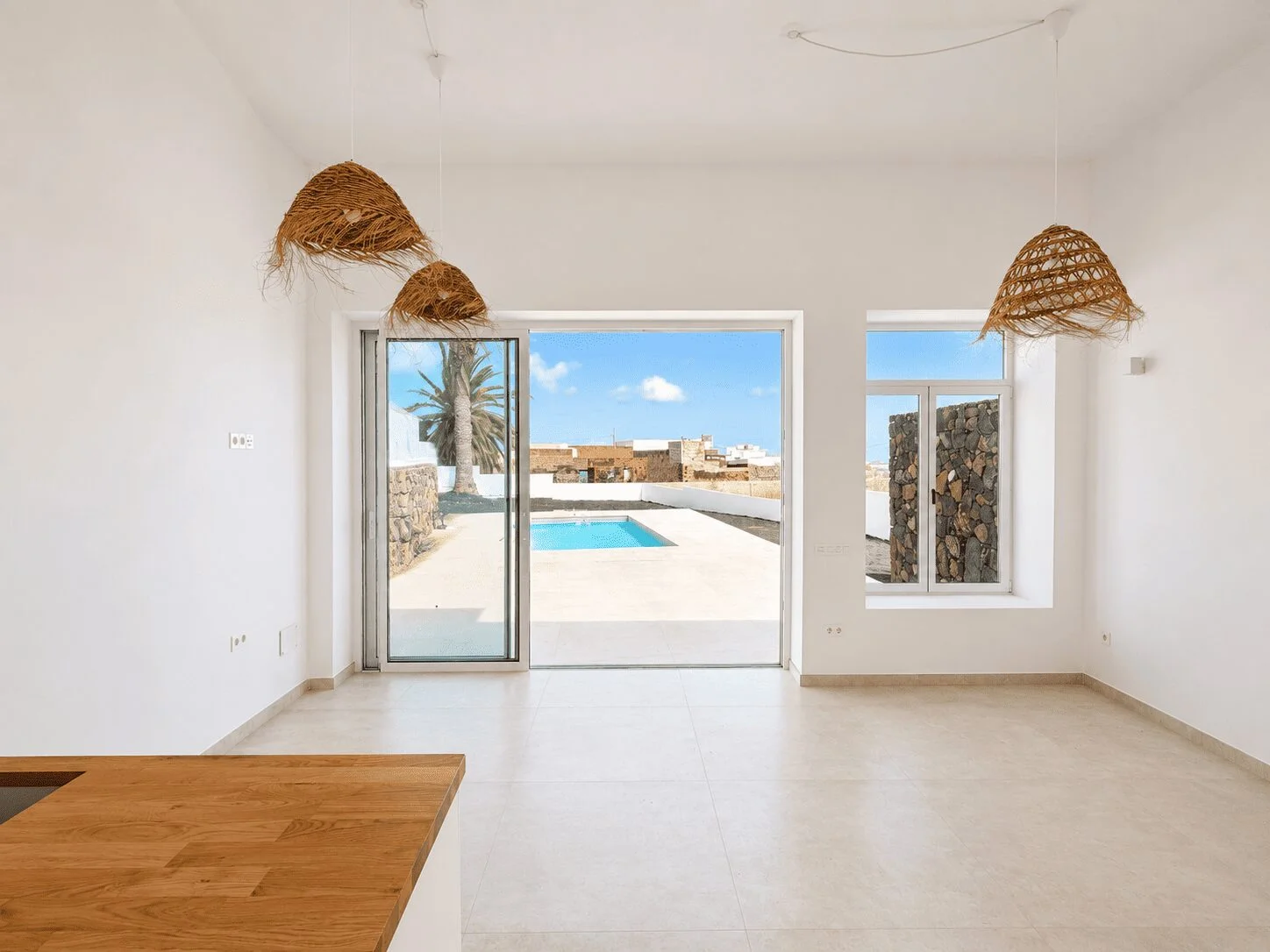 Casa reformada en Máguez con piscina privada