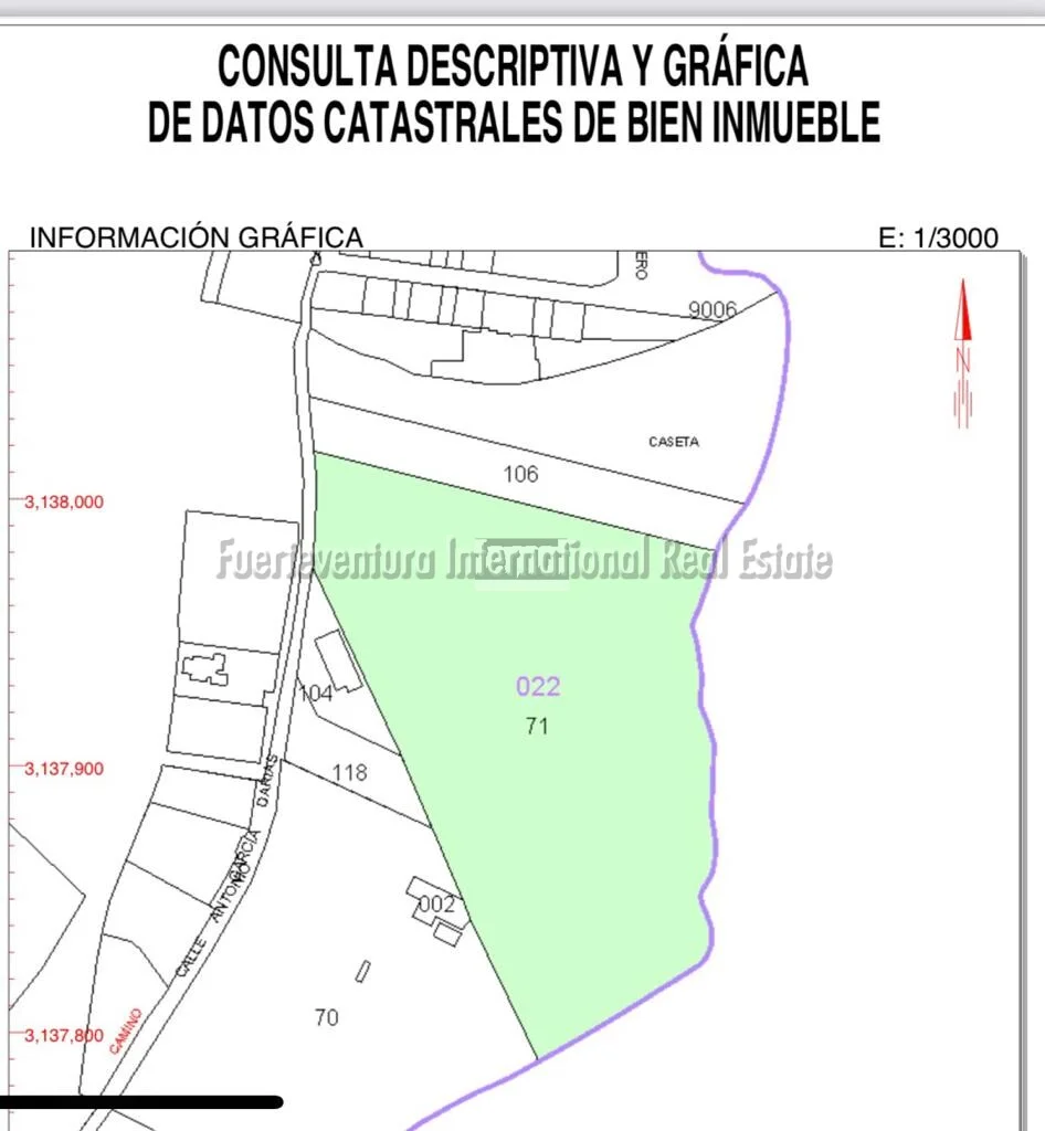 Seafront plot with villa potential