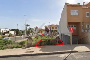 Solar urbano en Cruce de Arinaga, 90 m²