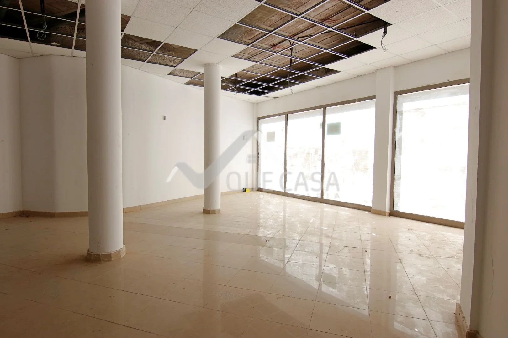 Bank-owned commercial premises in Carrizal