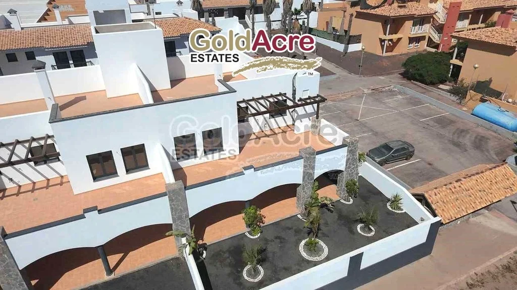 Apartamento en planta baja en Corralejo, tres dormitorios
