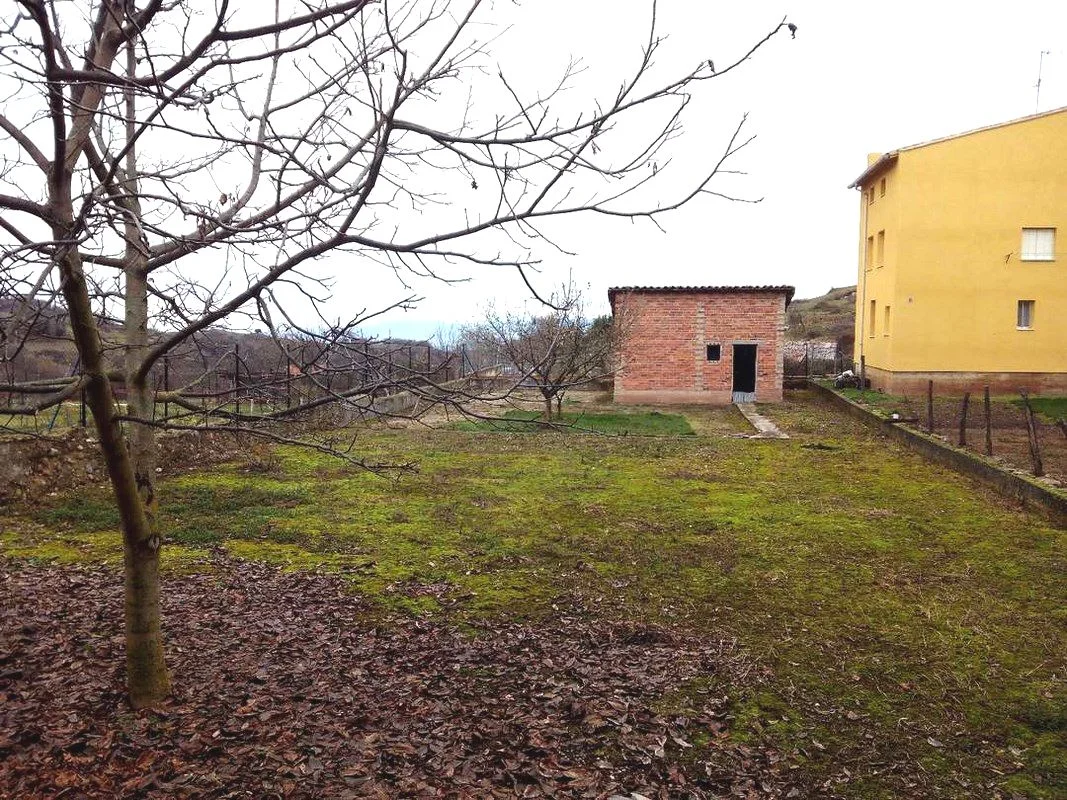 Rural house with 665 m² built