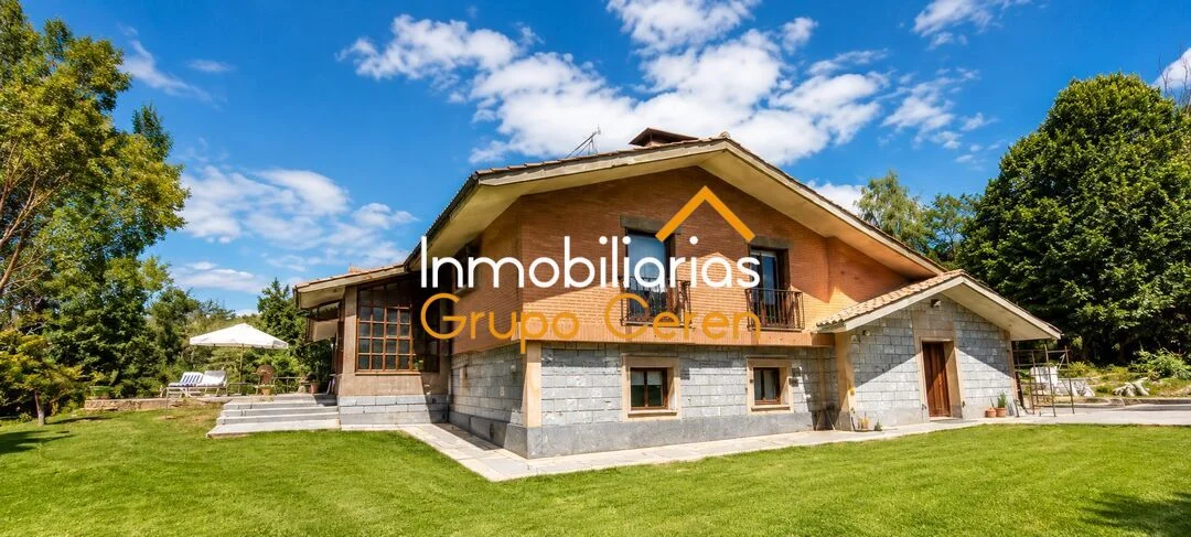 Private rural chalet with pool