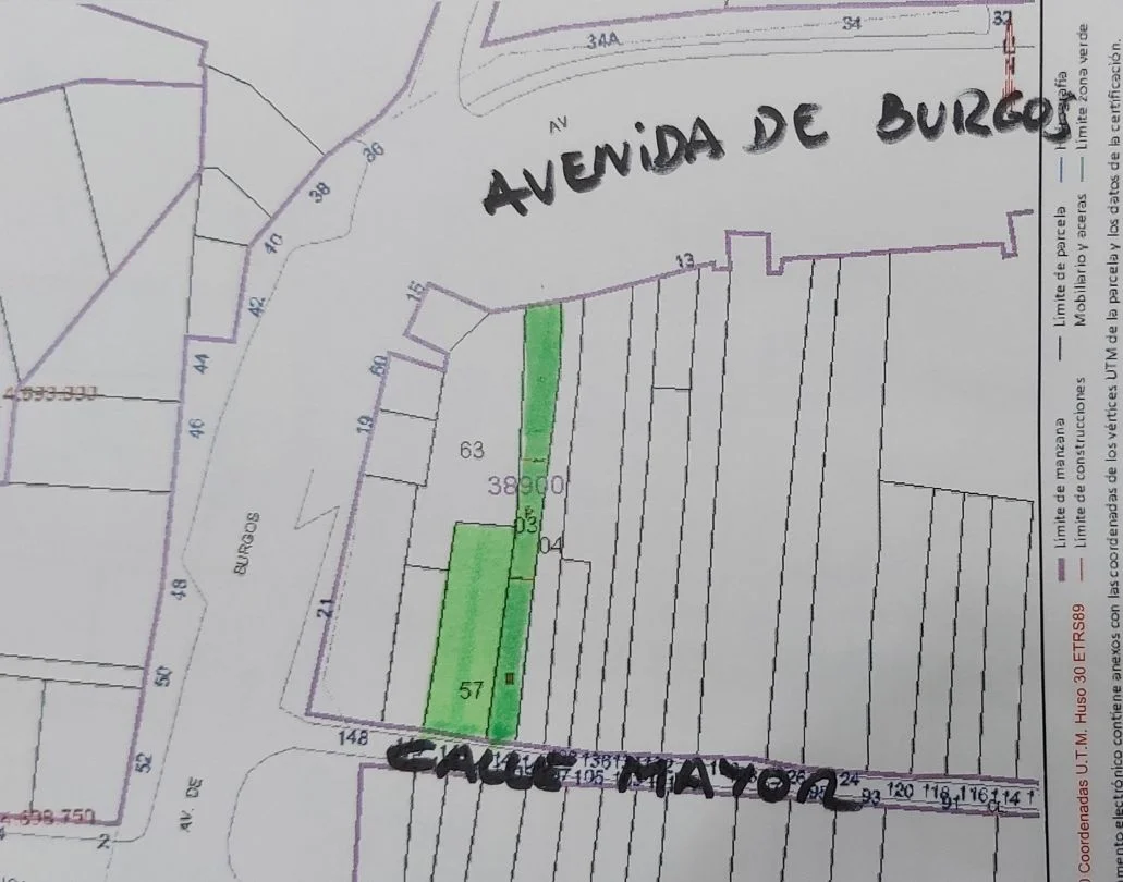 Solar urbano con acceso por dos calles