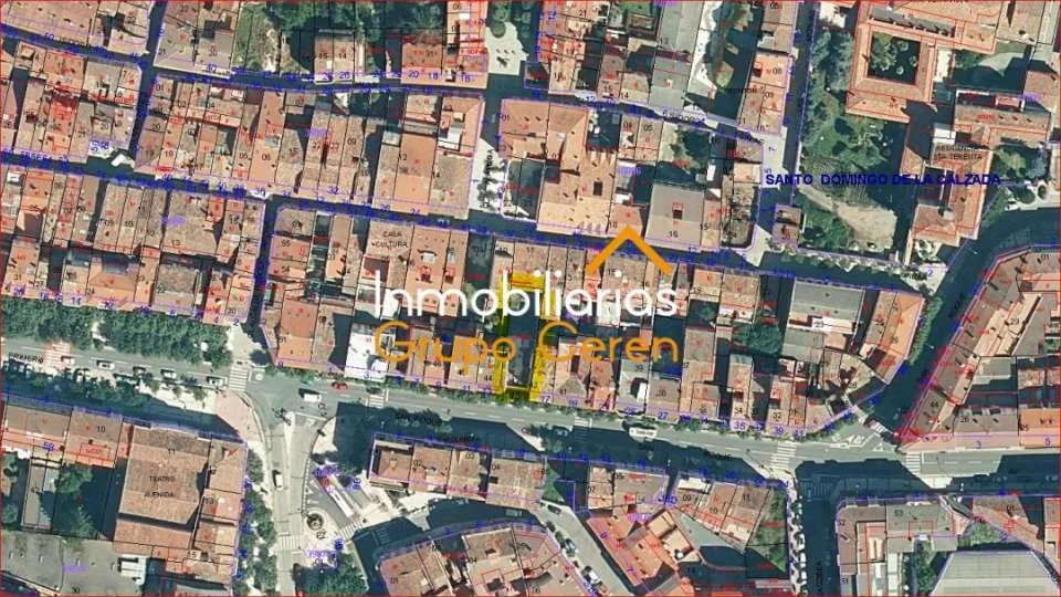 Urban centre plot, 302 m²