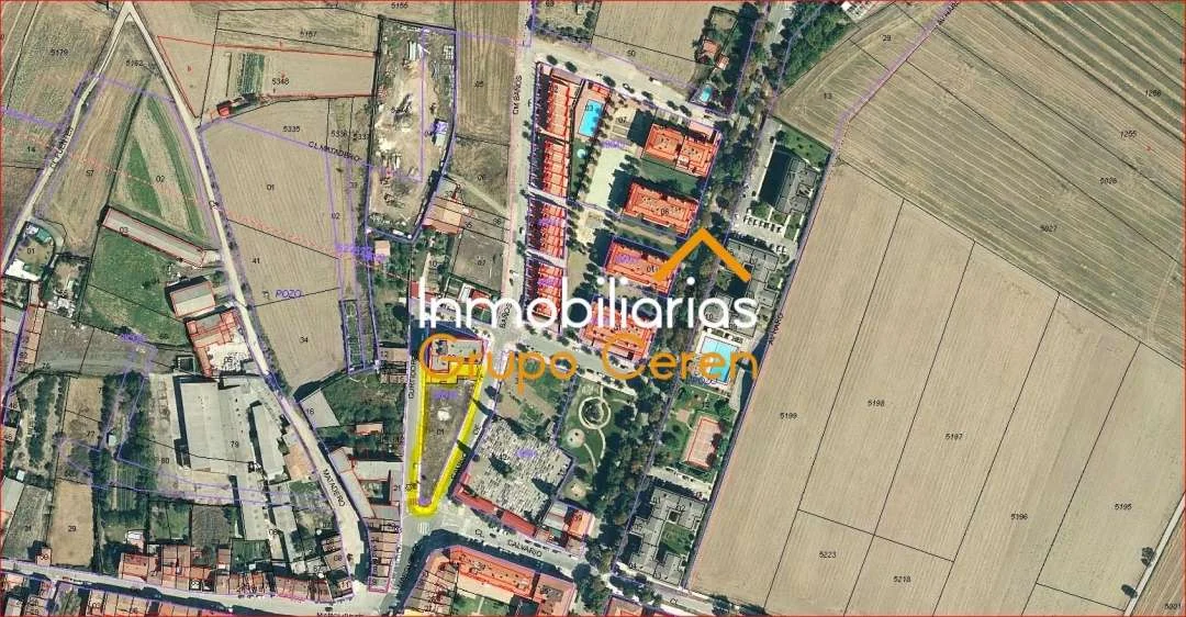 Solar urbano residencial de 1.519 m²