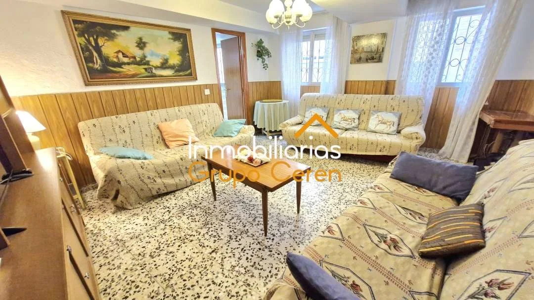 Reformed three-storey house, four bedrooms