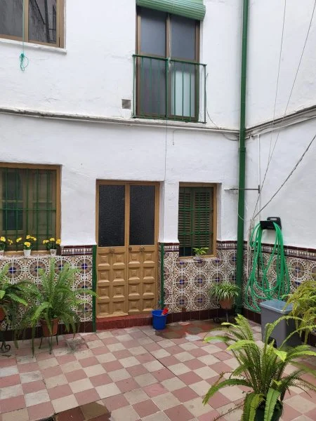 Historic Córdoba house with 10 bedrooms