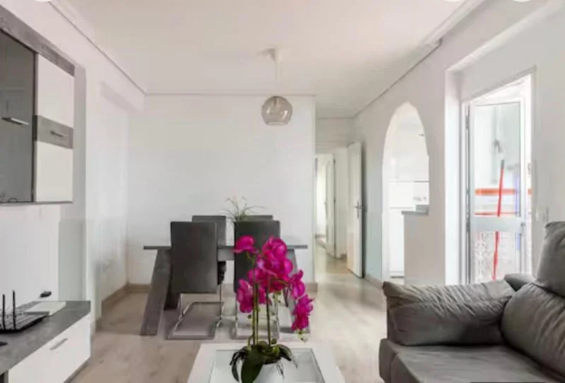 Three-bedroom flat in San Basilio