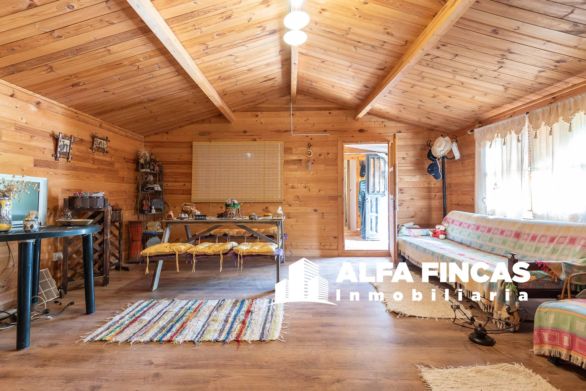 Casa para reformar con parcela de 3.110 m²