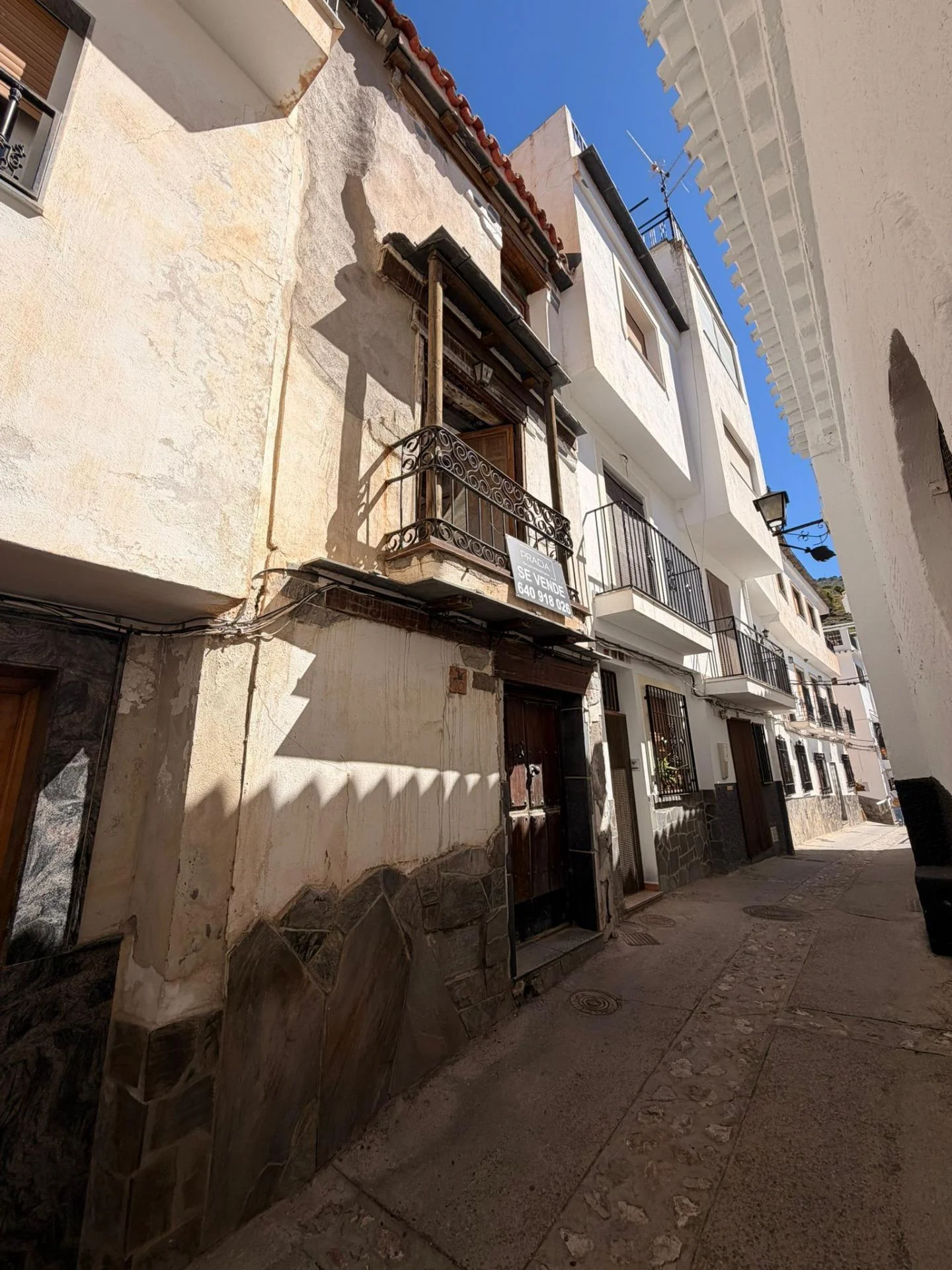 Renovation townhouse in tourist Alpujarra