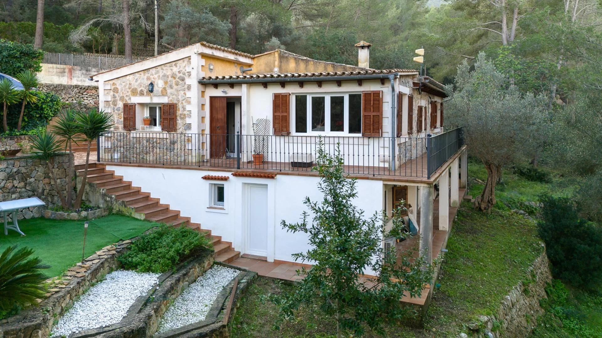 Casa rústica en gran parcela de Puigpunyent