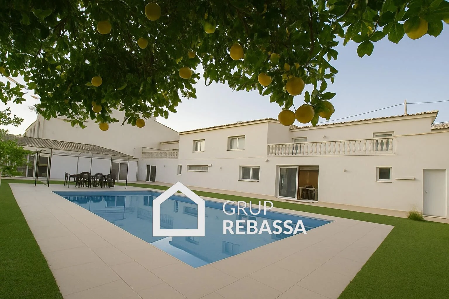 Modern villa in Pla de Tesa, six bedrooms