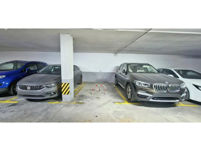 Plaza de parking en Es Camp Redó