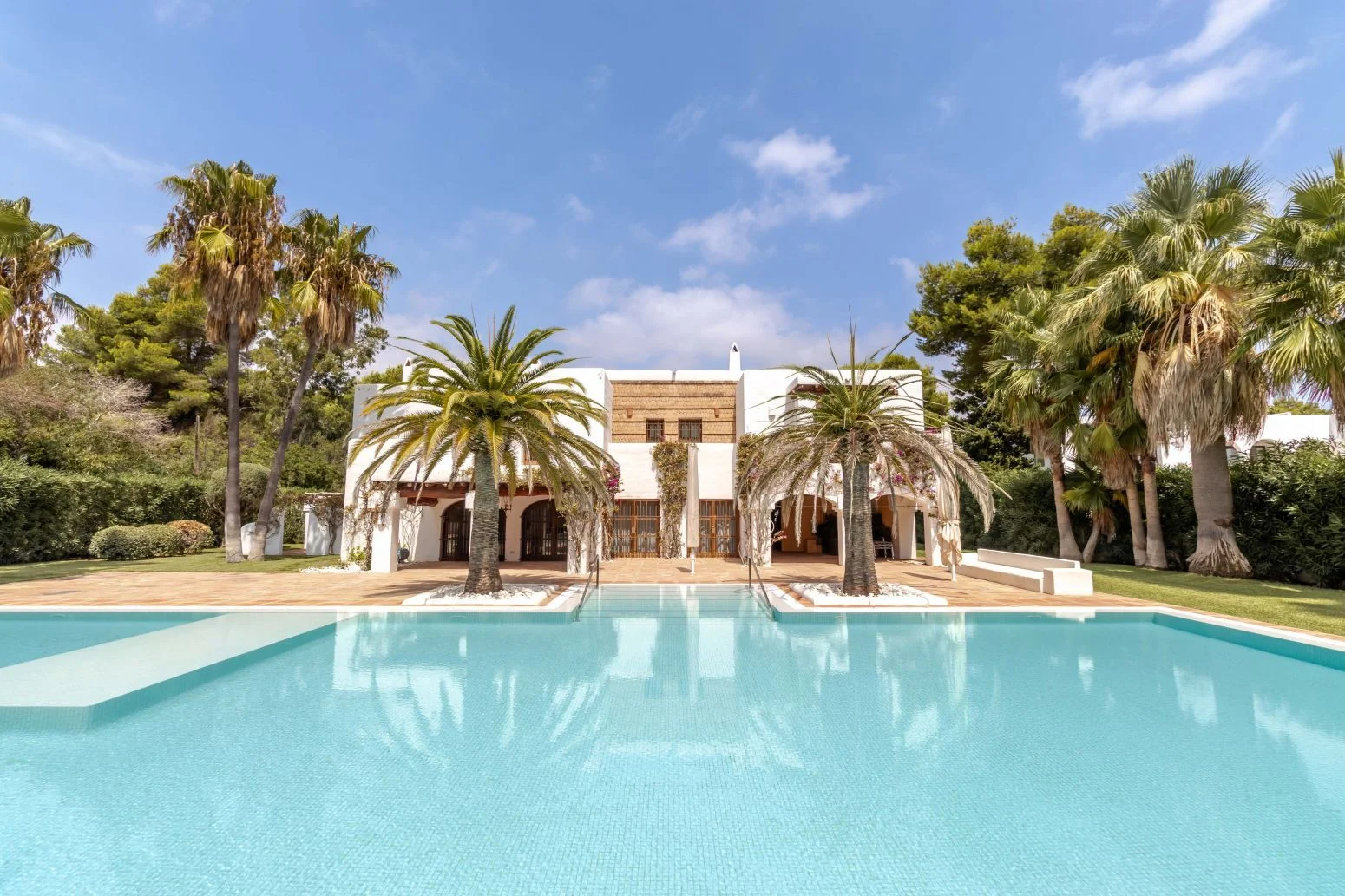 Villa junto al mar en Santa Eulalia, 540 m²