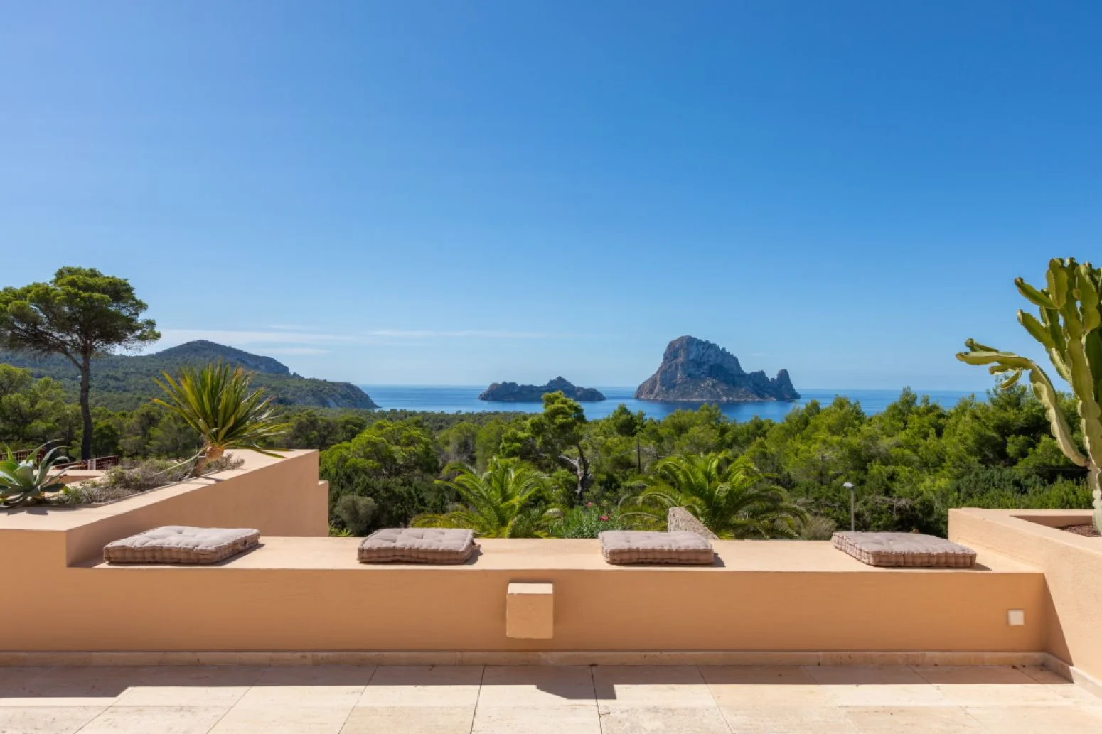 Apartamento reformado con vistas a Es Vedrà