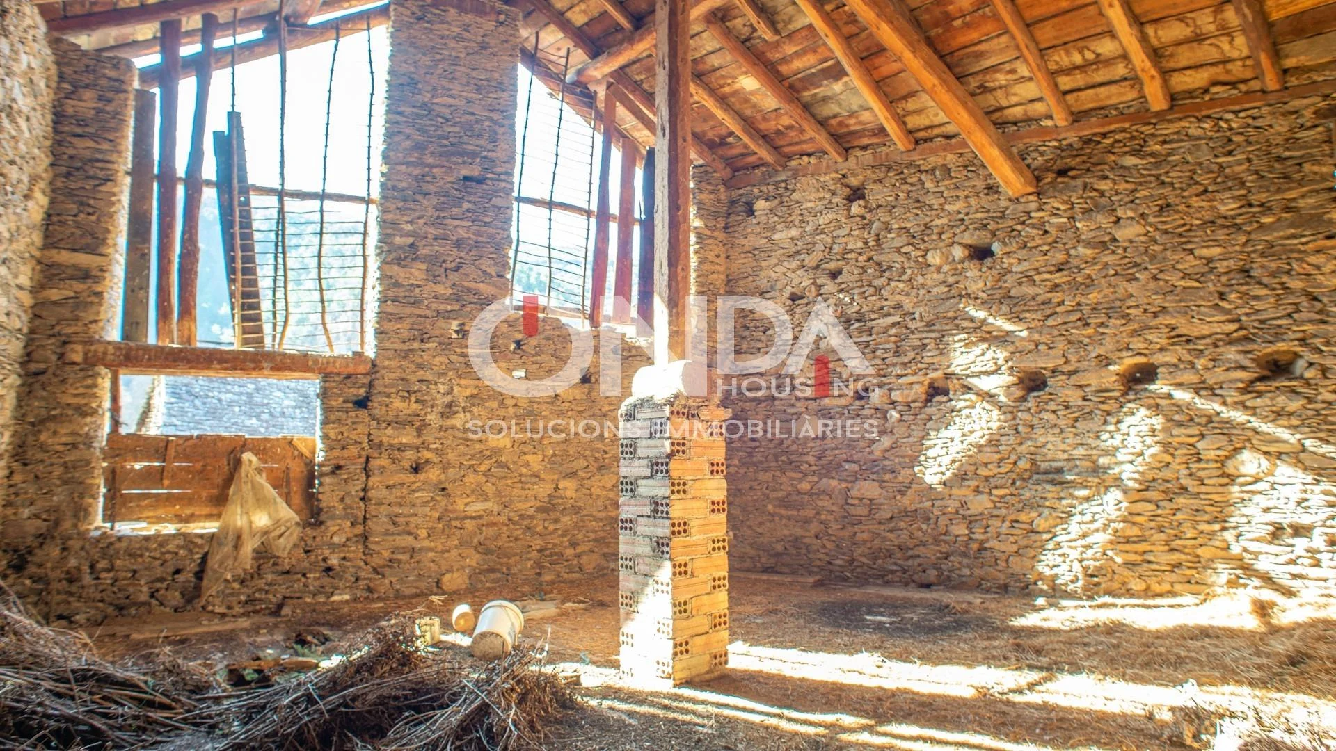 Renovation project in Araós, 477 m²