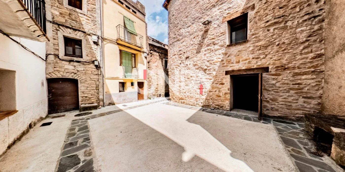 Stone house in Gavet, 145 m²