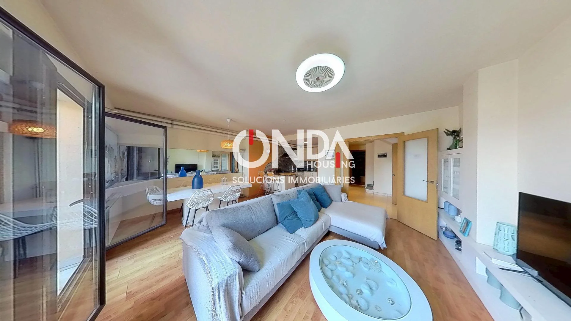 Dúplex junto al lago con cuatro habitaciones