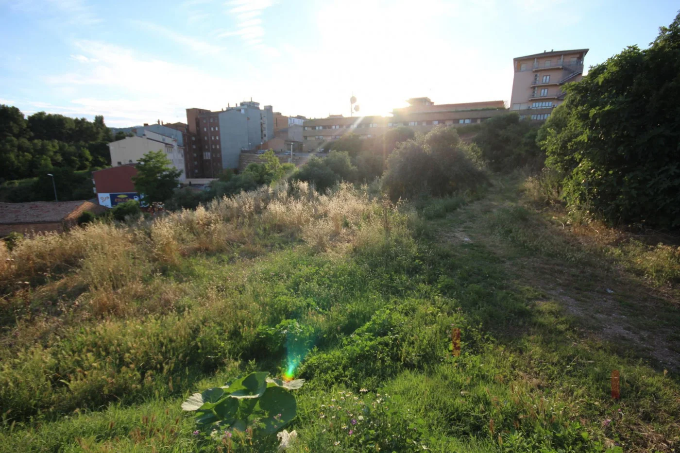 Urban Tremp land with 2,647 m²