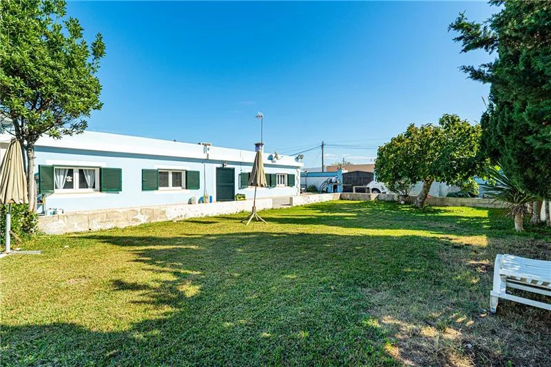 Chalet de cuatro dormitorios con piscina