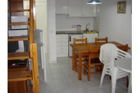 Apartamento dúplex en Griells, 2 habitaciones