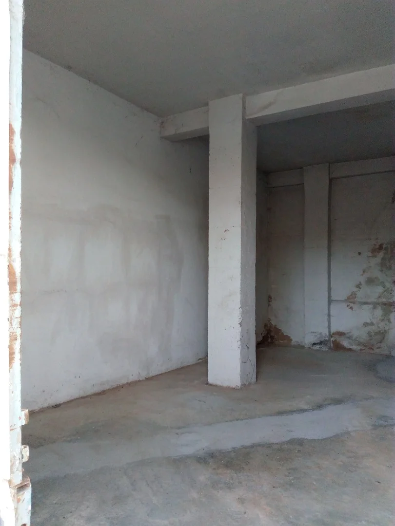 Large commercial unit in Burgos south