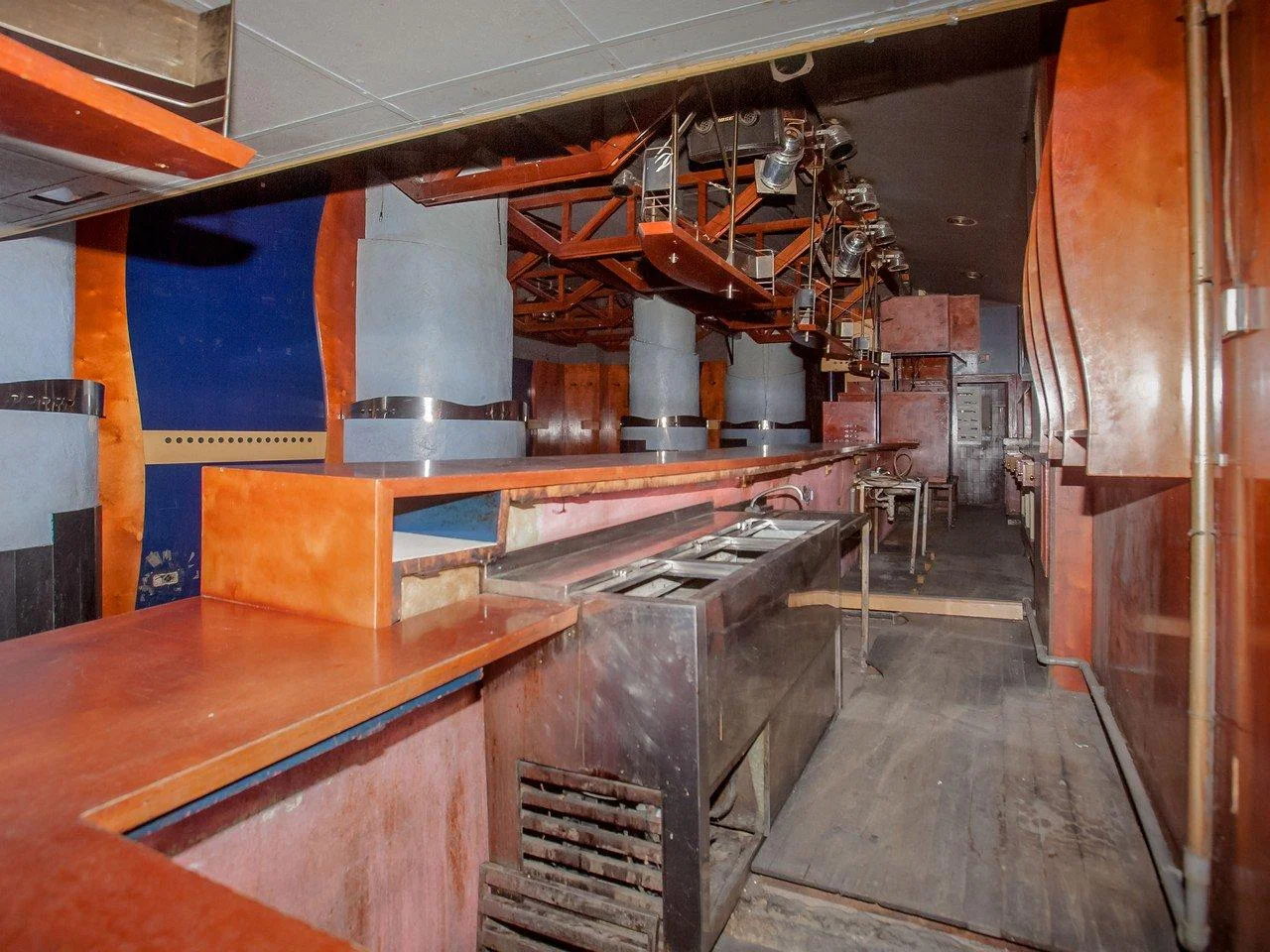 Local comercial pub en Burgos centro