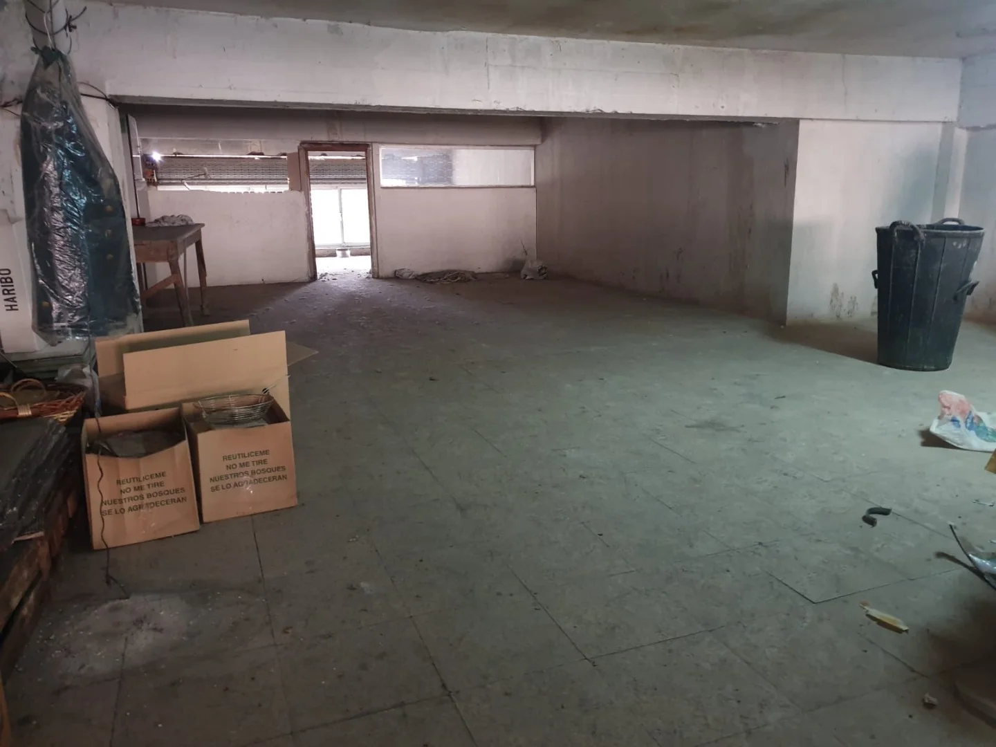 Commercial premises with mezzanine in Burgos