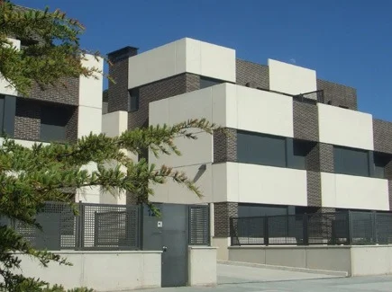 Townhouse near Burgos with four bathrooms