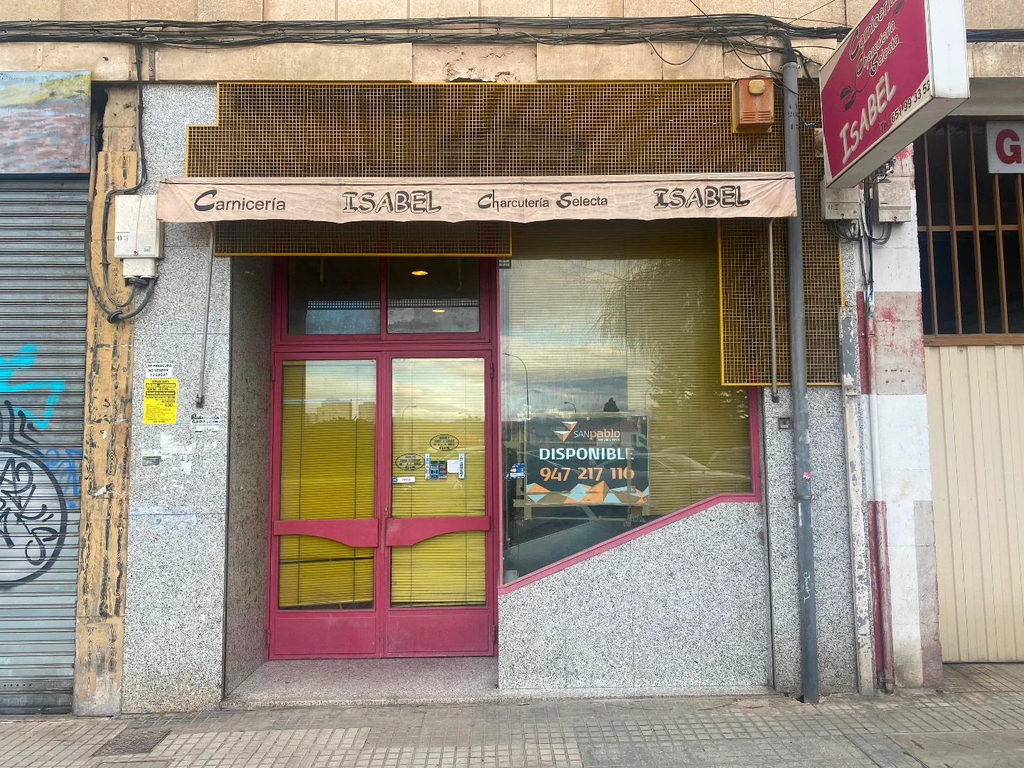 Commercial premises with cold rooms
