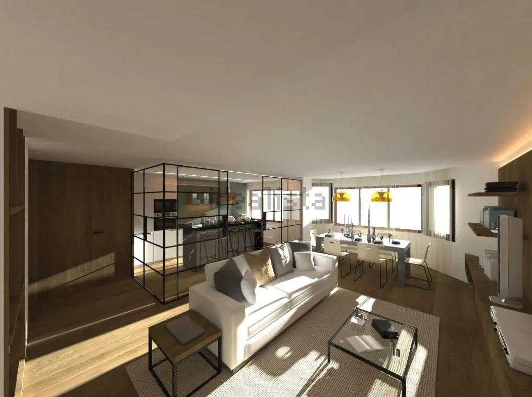 Rehabilitated historic-centre flat, 4 bedrooms