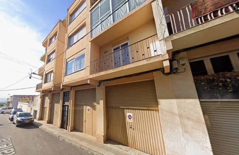 Tenanted four-bedroom flat in Vilafranca