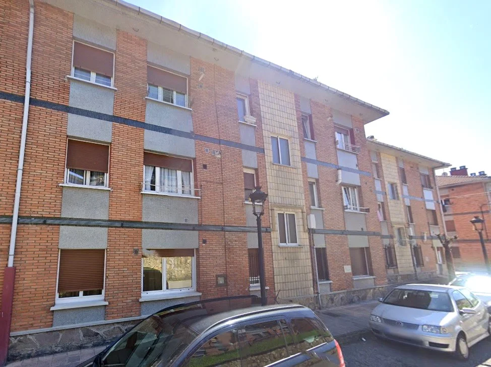 Rented Langreo flat, four bedrooms
