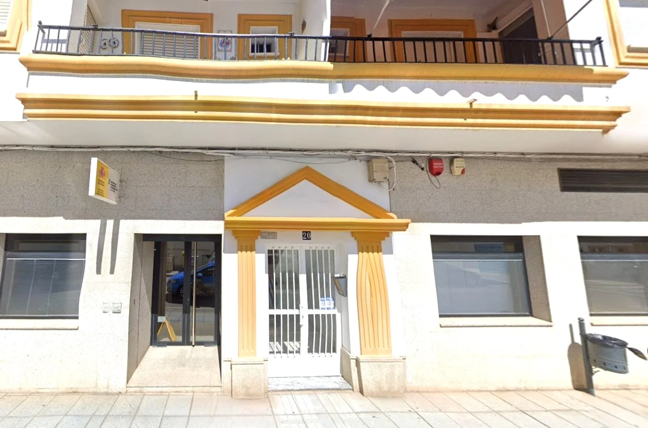 Tenanted four-bedroom flat in Almendralejo